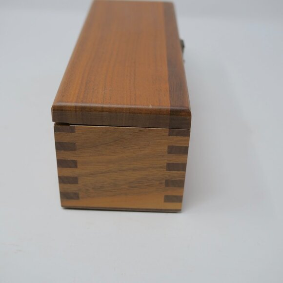 Vintage WM F DRUEKE & Sons Wooden Dovetail Box Dominoes Cribbage Board USA EUC - Picture 11 of 14